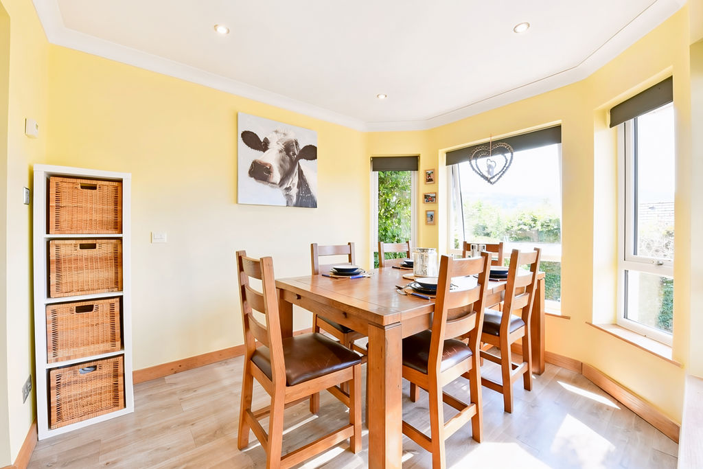 Dining Area- click for photo gallery